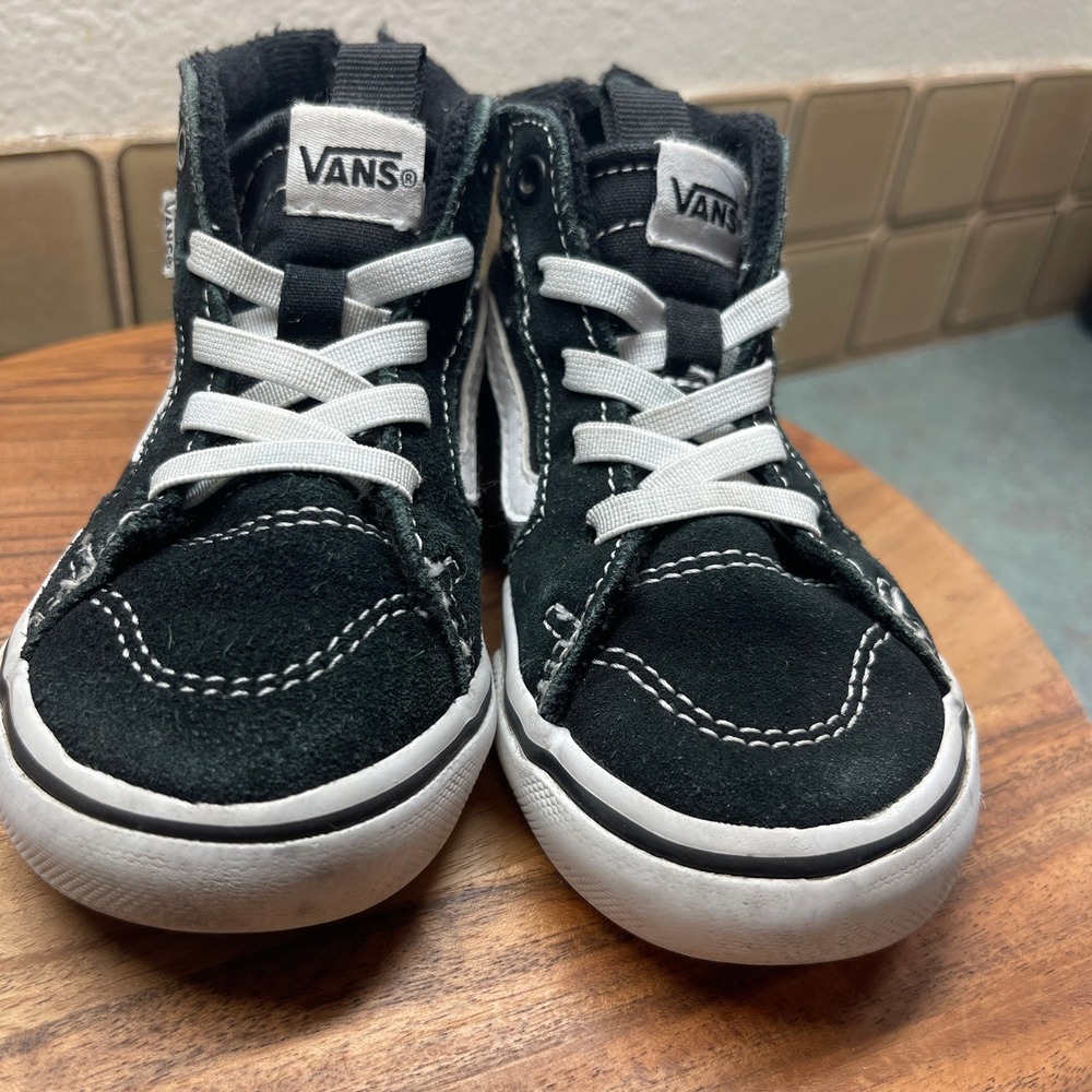 VANS Toddler6 Sk8-Hi Zip Sneakers Black and‎ White - Picture 8 of 9